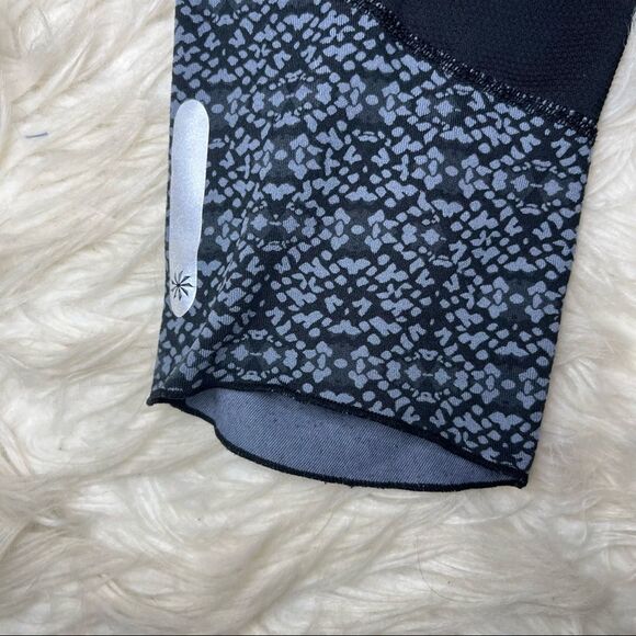 Athleta Dream Acceleration 2 in 1 Leggings Skirt - Picture 10 of 12